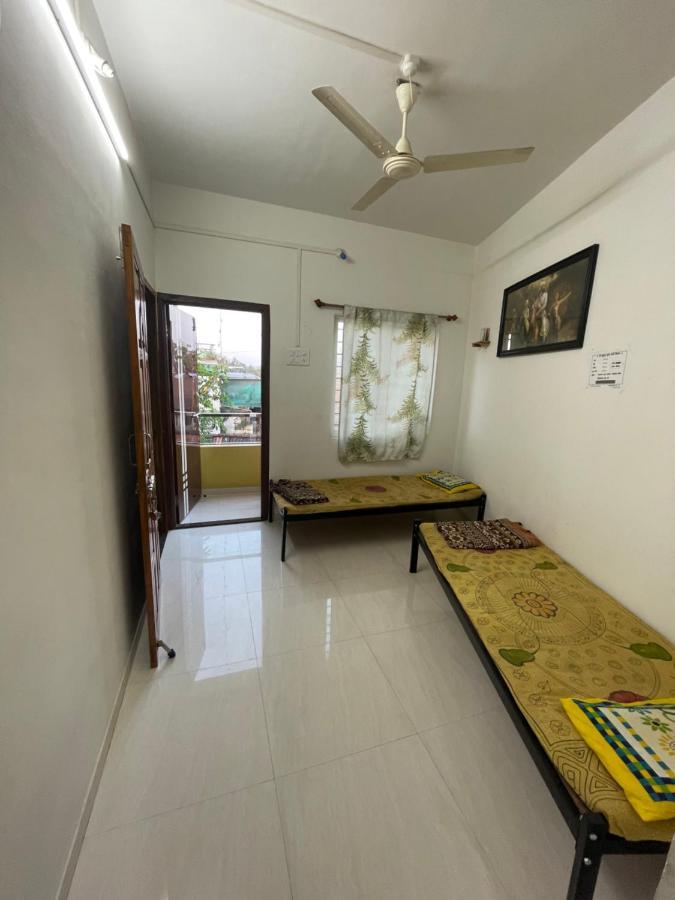 Shree Sadguru Krupa Yatri Niwas Villa Колхапур Екстериор снимка